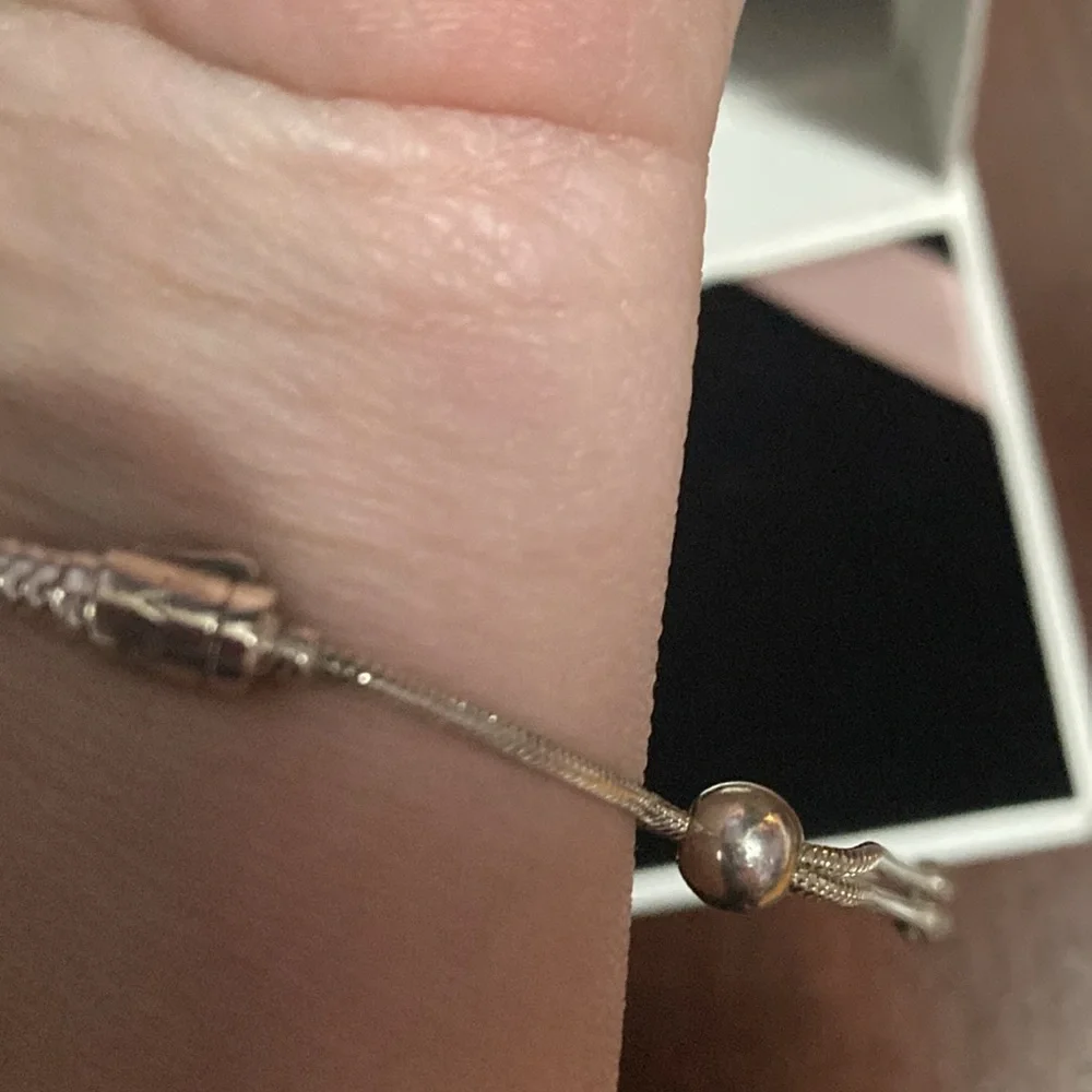 **- ** ** **- - Pandora — sliding bolo polish sterling silver (28cm) …bracelet .